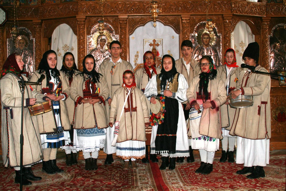 Festival de colinde interjudeţean la Gurahonţ 67677