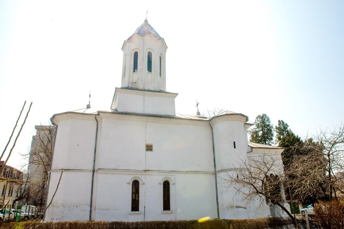 Pagini din istoria Bisericii Albe 67646