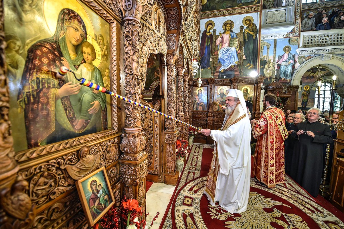 A fost resfinţită pictura Bisericii „Sfântul Elefterie” 67573