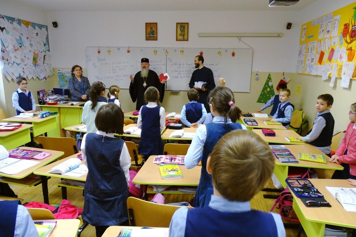 IPS Mitropolit Andrei, în vizită la copiii de la Seminarul clujean 67537