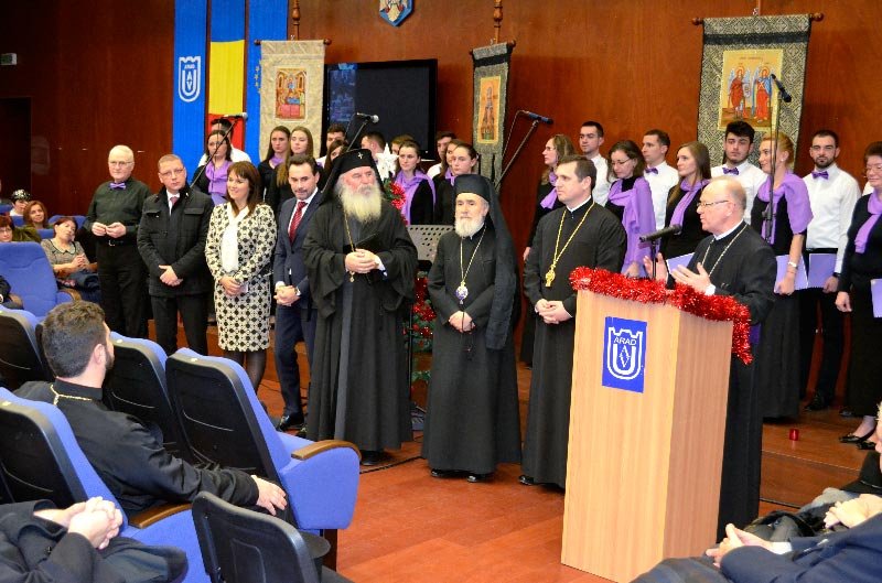 Concert de colinde al corurilor Facultății de Teologie din Arad 67518