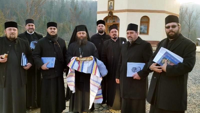 Corala preoţească a Protopopiatului 3 Iaşi a cântat „colindul sfânt şi bun“ 67478