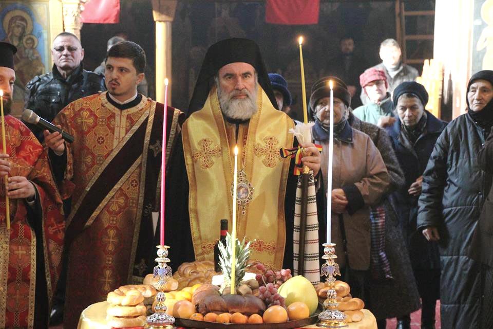 Rugăciuni pentru eroii Revoluţiei din 1989, la Roman 67386