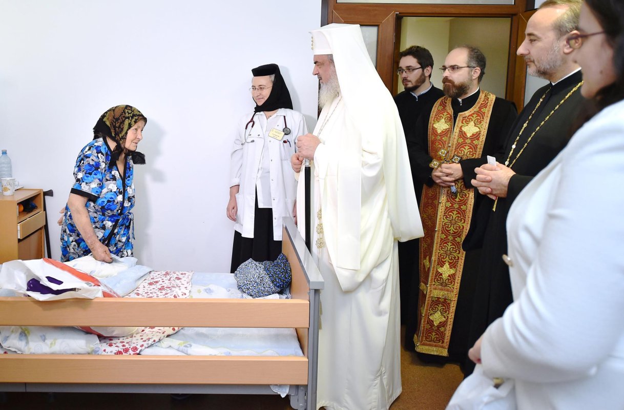 Binecuvântare pentru suferinzii din Centrul „Sfântul Nectarie” 67369