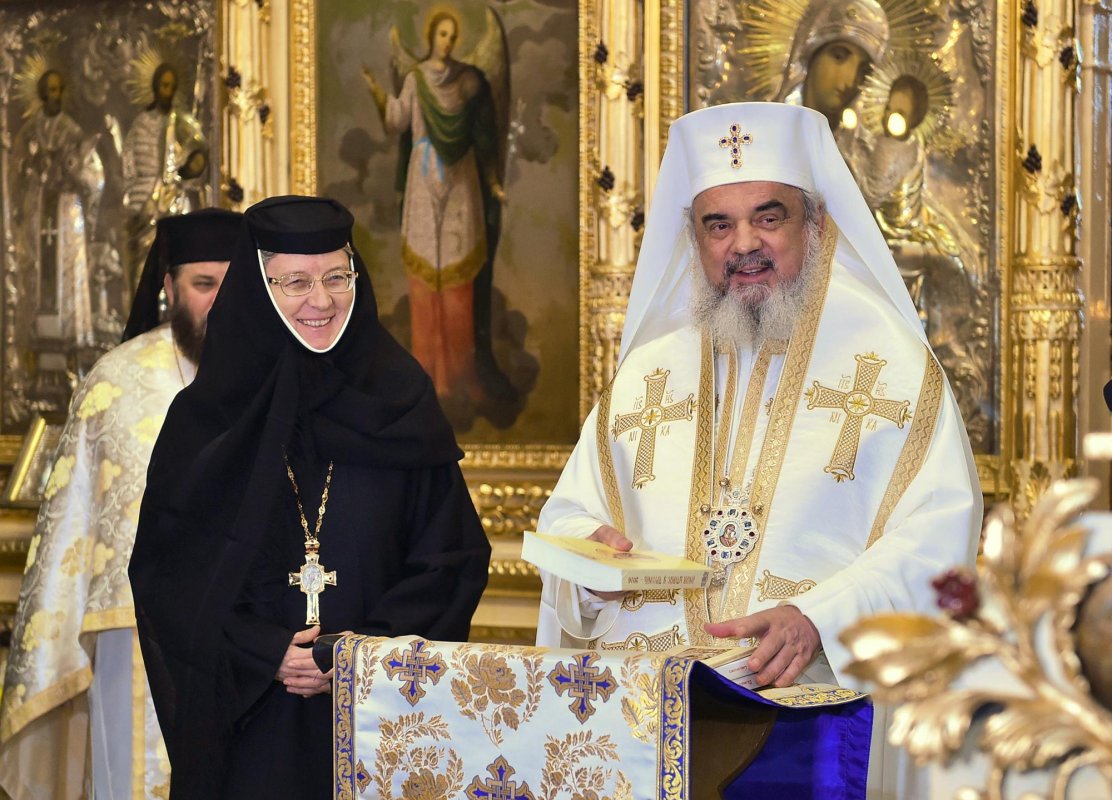 „Oricine se botează devine un fiu iubit al lui Dumnezeu” 67327