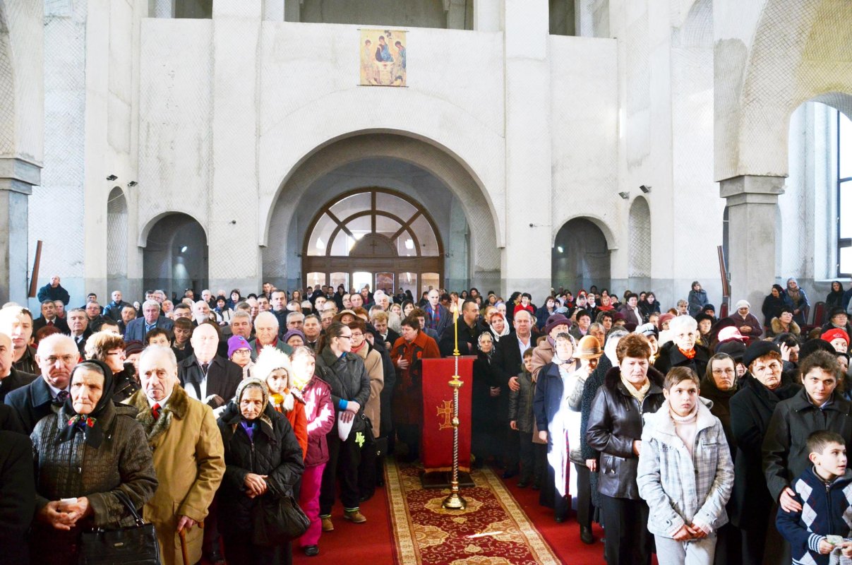 Slujbe arhiereşti în prima zi a noului an 67300