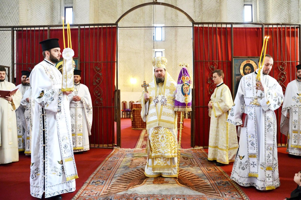 Slujbe arhiereşti în prima zi a noului an 67302