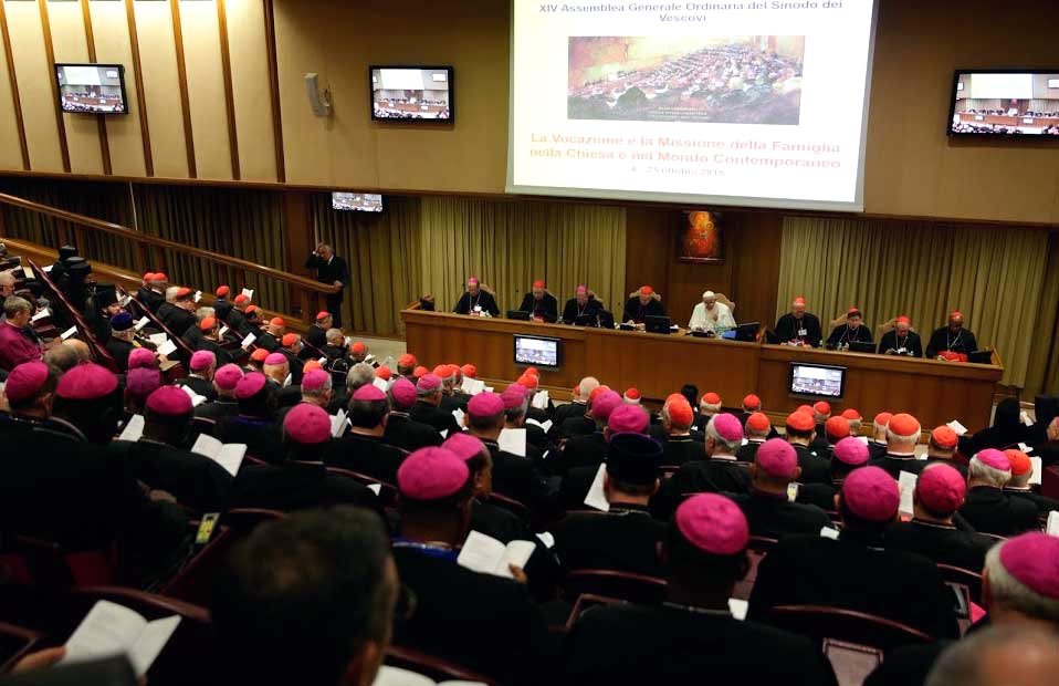 Vocația și misiunea familiei în Biserică și în lumea contemporană 67266