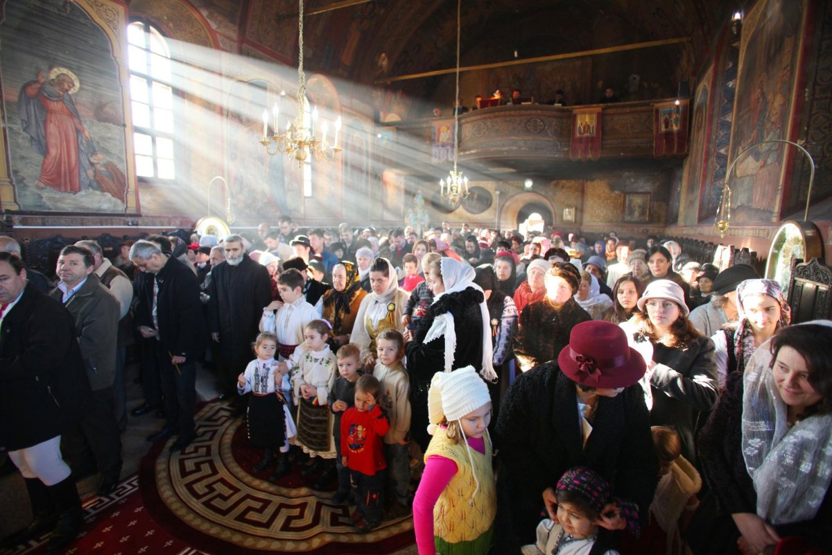 Tezaurul duhovnicesc al bisericii din Săcele-Baciu 67185