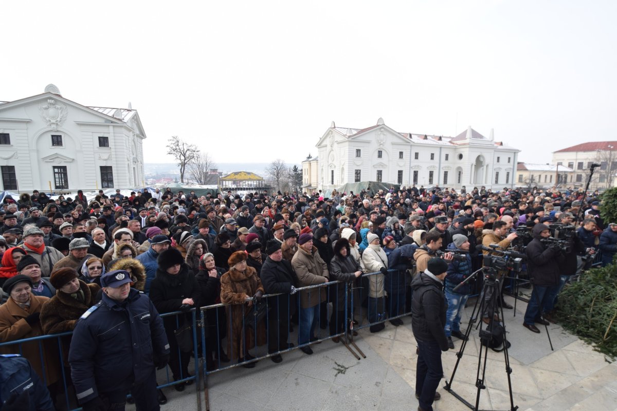  „În haina smereniei şi a ascultării S-a îmbrăcat Fiul lui Dumnezeu“ 67115