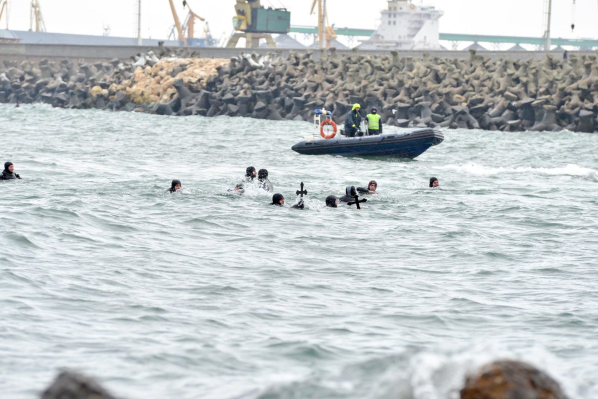 Sfinţirea apelor Dunării şi Mării Negre 67158