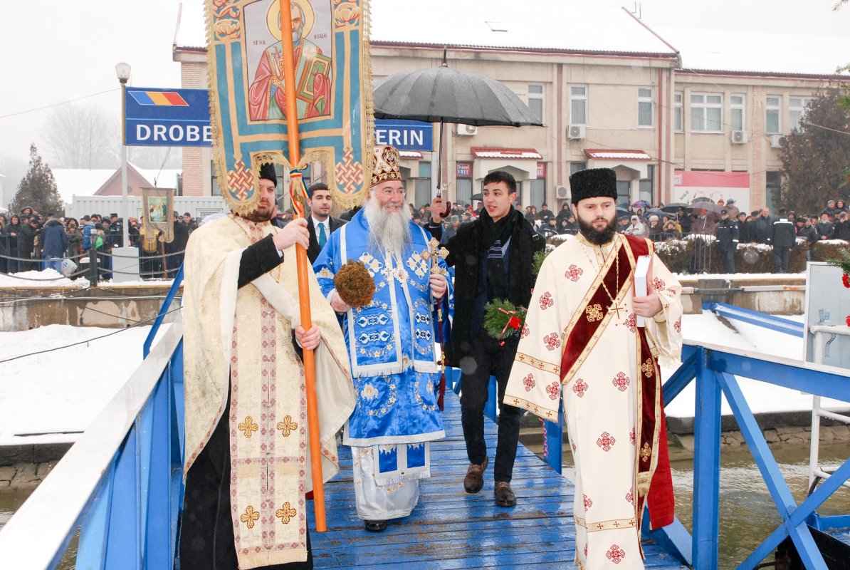 Sfinţirea apelor Dunării şi Mării Negre 67162