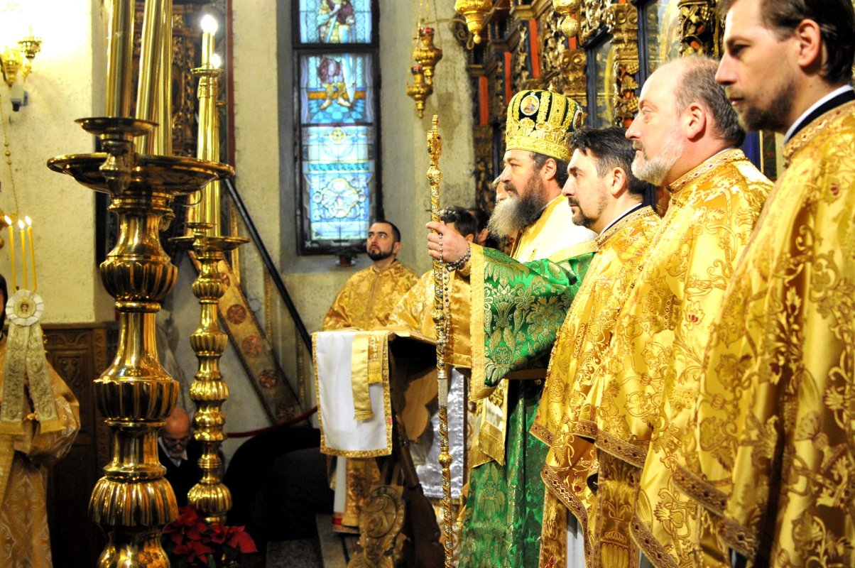 Hramul Parohiei „Sfântul Ioan”-Piaţă 67078