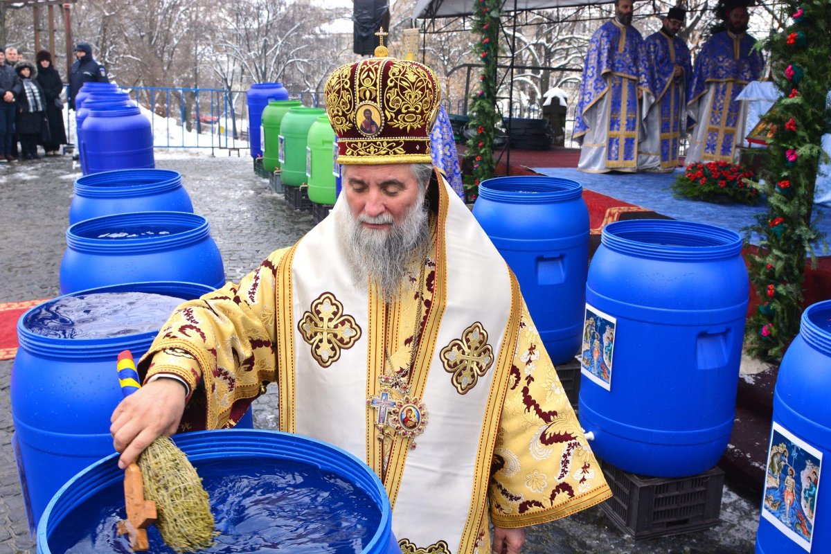 Praznicul Epifaniei în Mitropolia Olteniei 67045