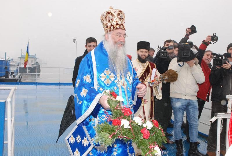 Praznicul Epifaniei în Mitropolia Olteniei 67047