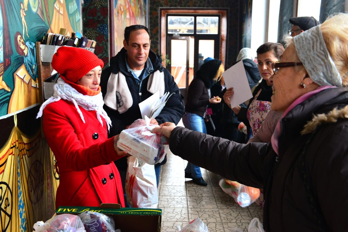 Voluntariat pentru copii în zi de hram 67065