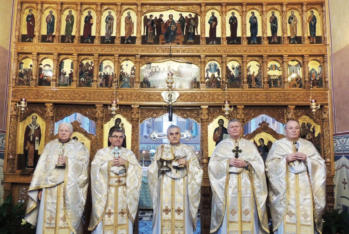 „Luna credincioşilor” la parohia clujeană „Naşterea Domnului” 66916