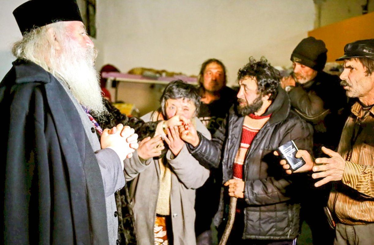 Mângâiere și alinare pentru nevoiași 66937