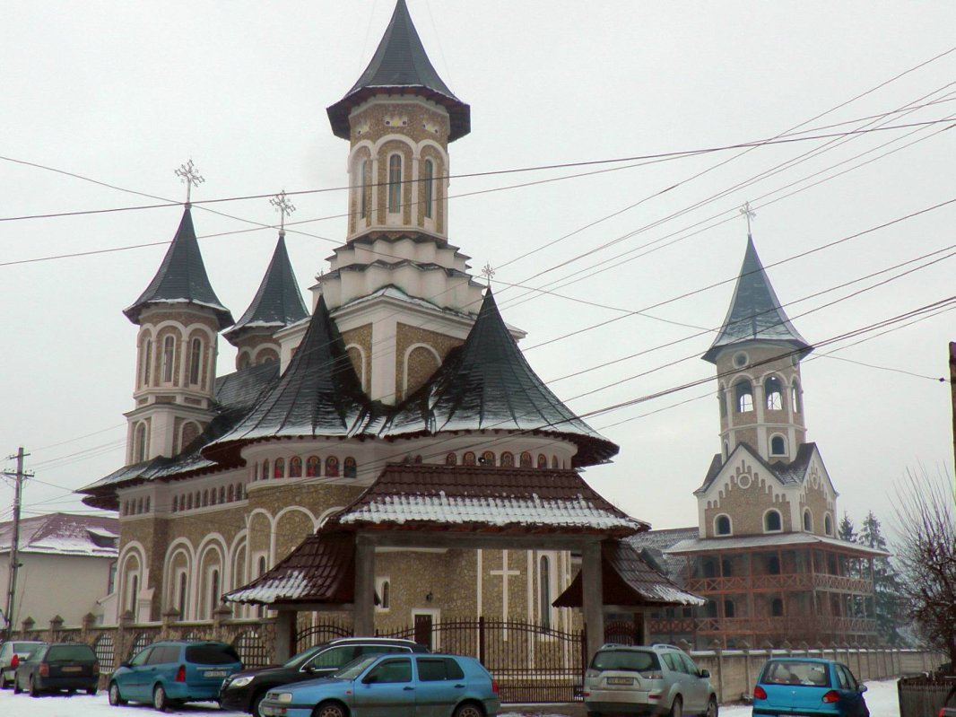 Slujire arhierească la hramul Parohiei Pojorâta 2 66906