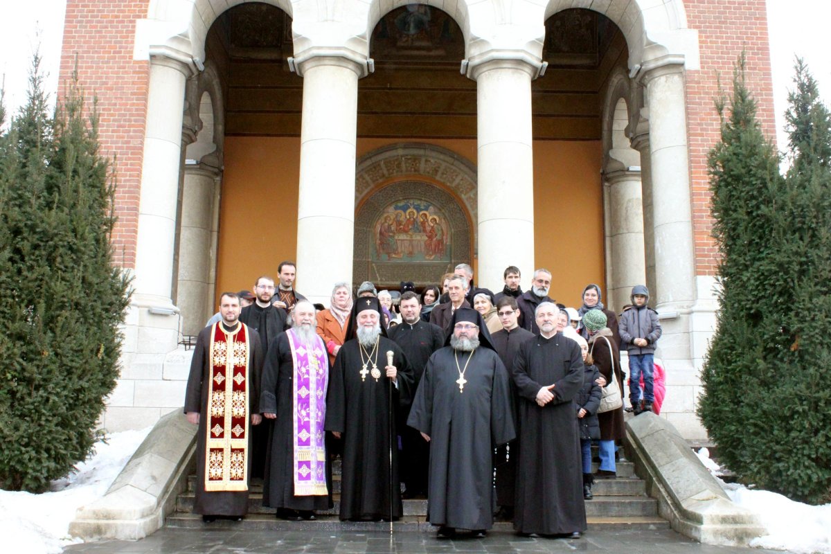 „Întreaga creaţie este plină de Sfânta Treime” 66865