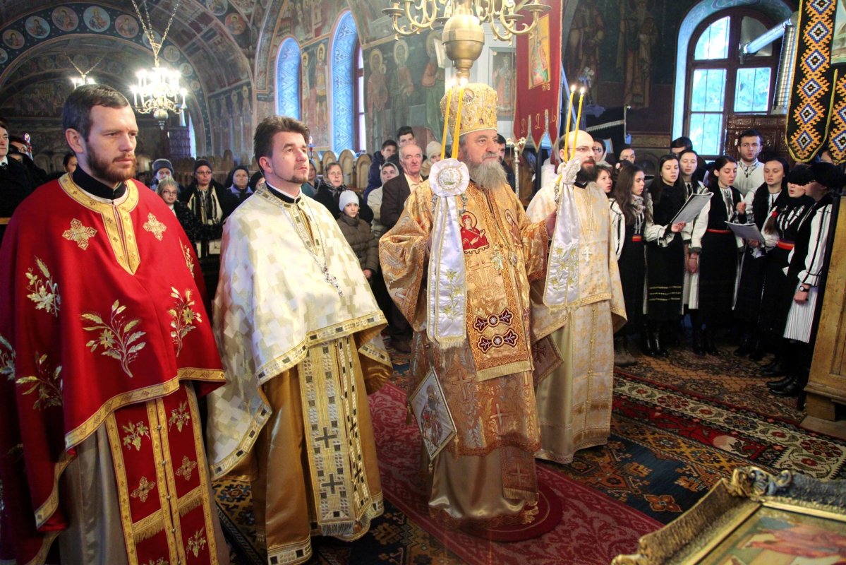 Slujbe în Duminica de după Botezul Domnului 66853