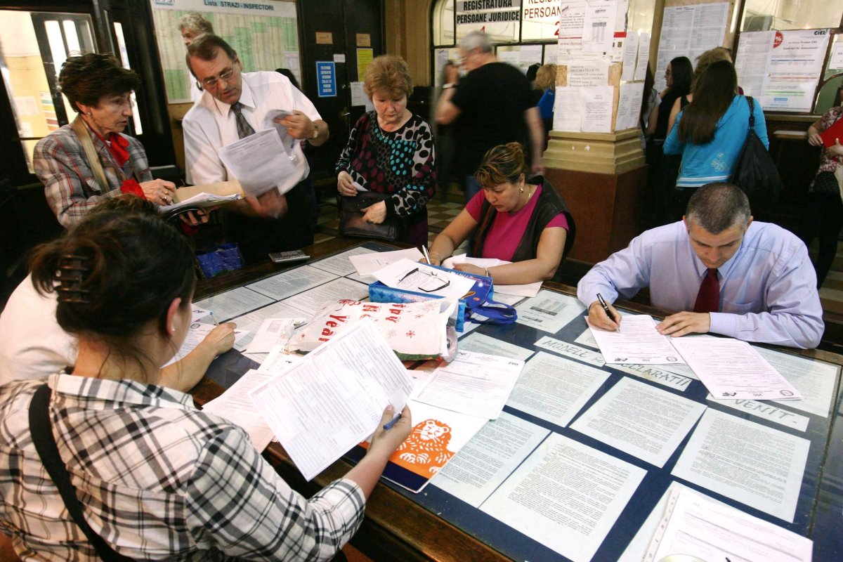 Legea salarizării bugetare va cuprinde criterii de performanţă 66716