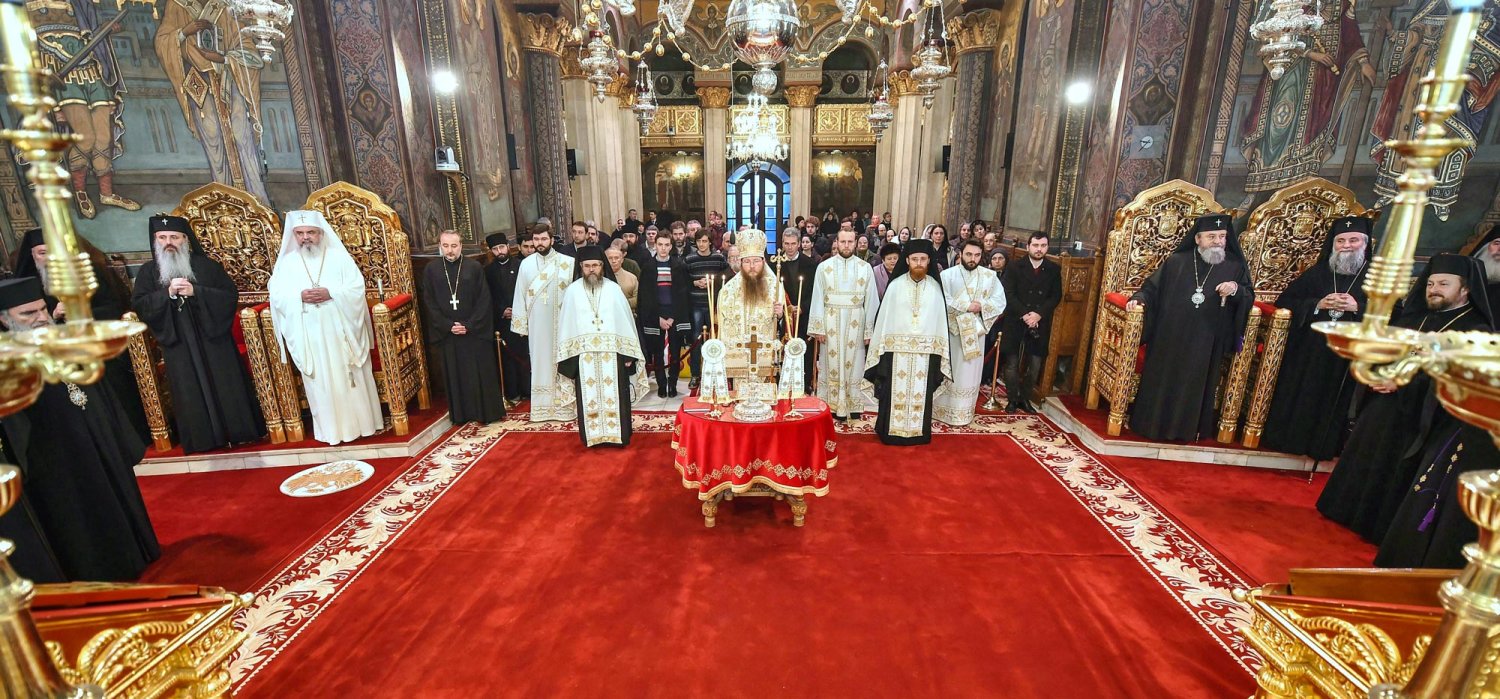 Sfântul Sinod, în şedinţă de lucru 66689