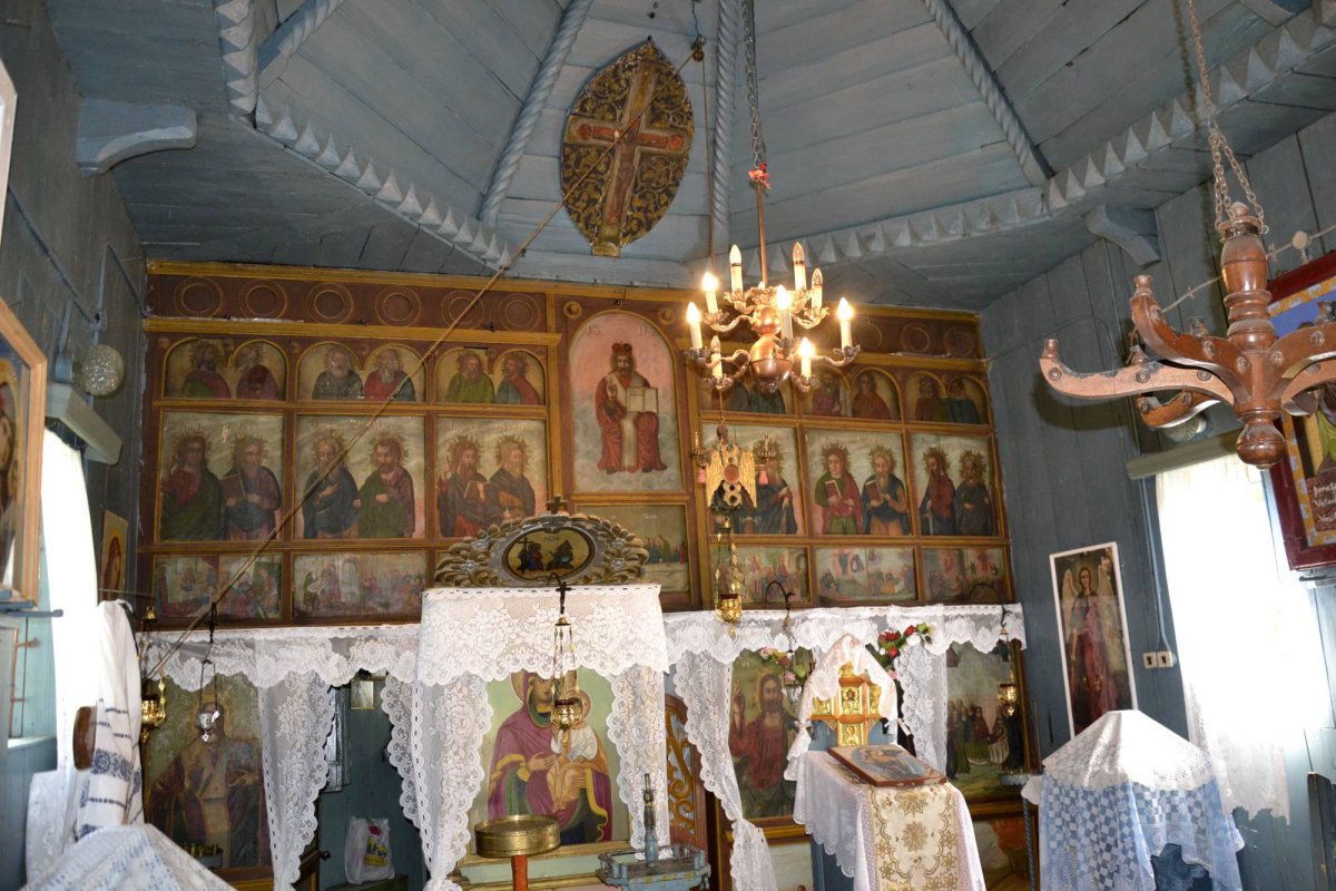 Minuscula ctitorie din satul lui Cârjă 66727