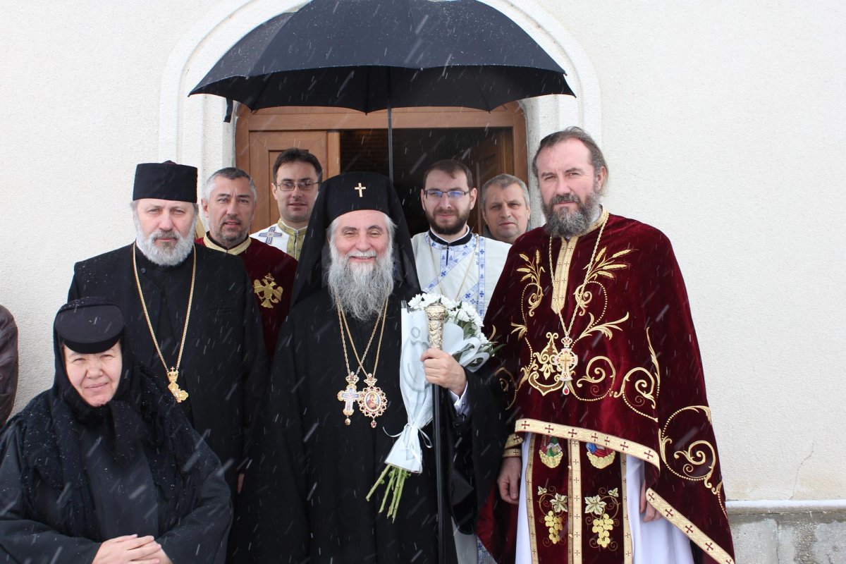 Hramul Sfântului Antonie la Cârcea şi Vodiţa 66510