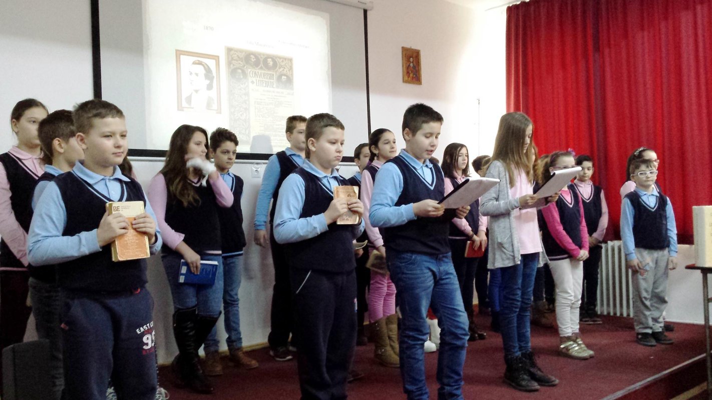 Poetul naţional Mihai Eminescu, omagiat la Liceul Ortodox din Oradea 66509