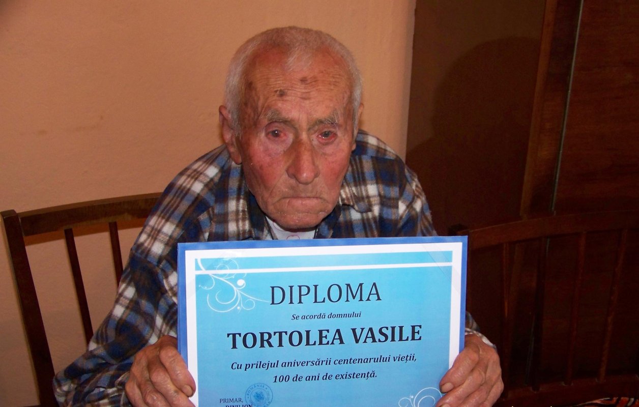 „Lăsaţi tot la pământ şi duceţi-vă la Sfânta Biserică!” 66373