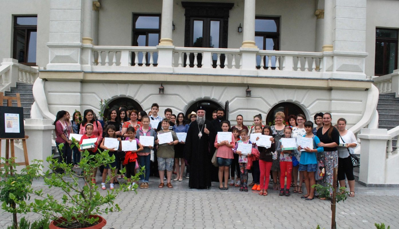 Fundaţia „Cuvântul care zideşte”, 15 ani de activitate 66320