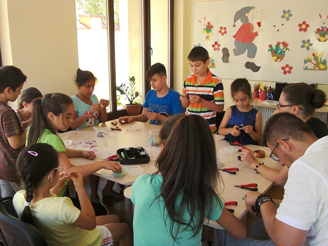 Lucrarea de ajutorare a aproapelui în 2015 66240