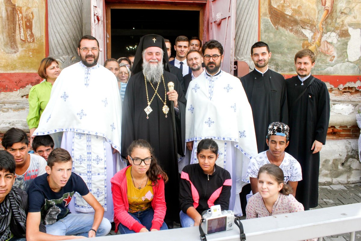 Activităţi pentru membrii Grupului parohial „Tinerii Maicii Domnului” 66188