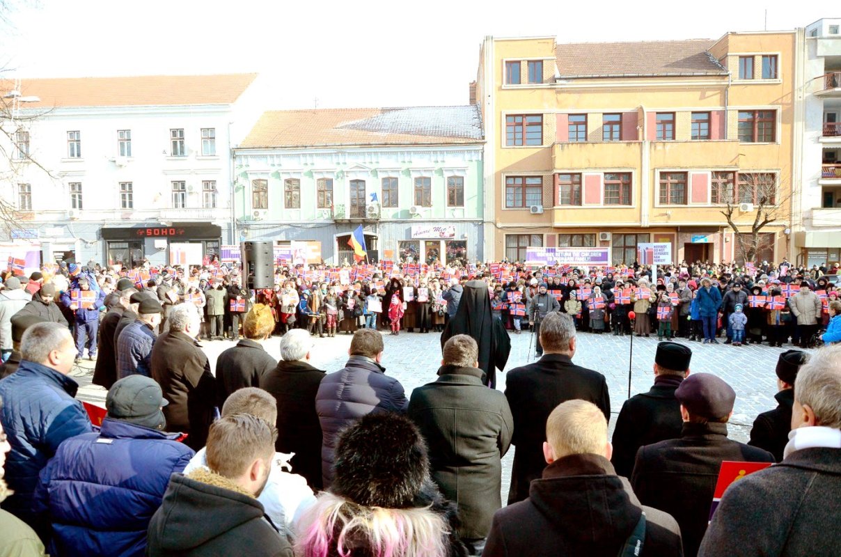 Manifestație de susținere a familiei creștine, la Deva 66122
