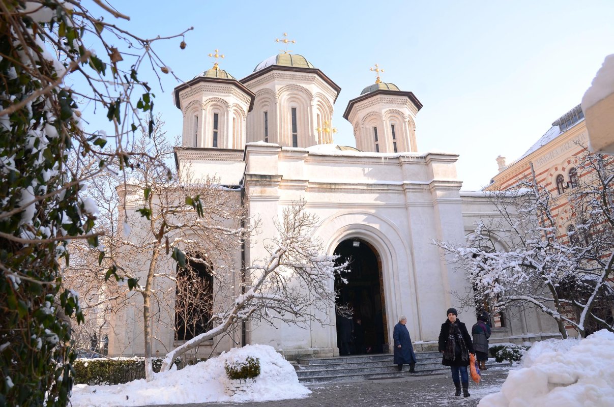 Seminariștii bucureșteni și-au sărbătorit ocrotitorul 66143