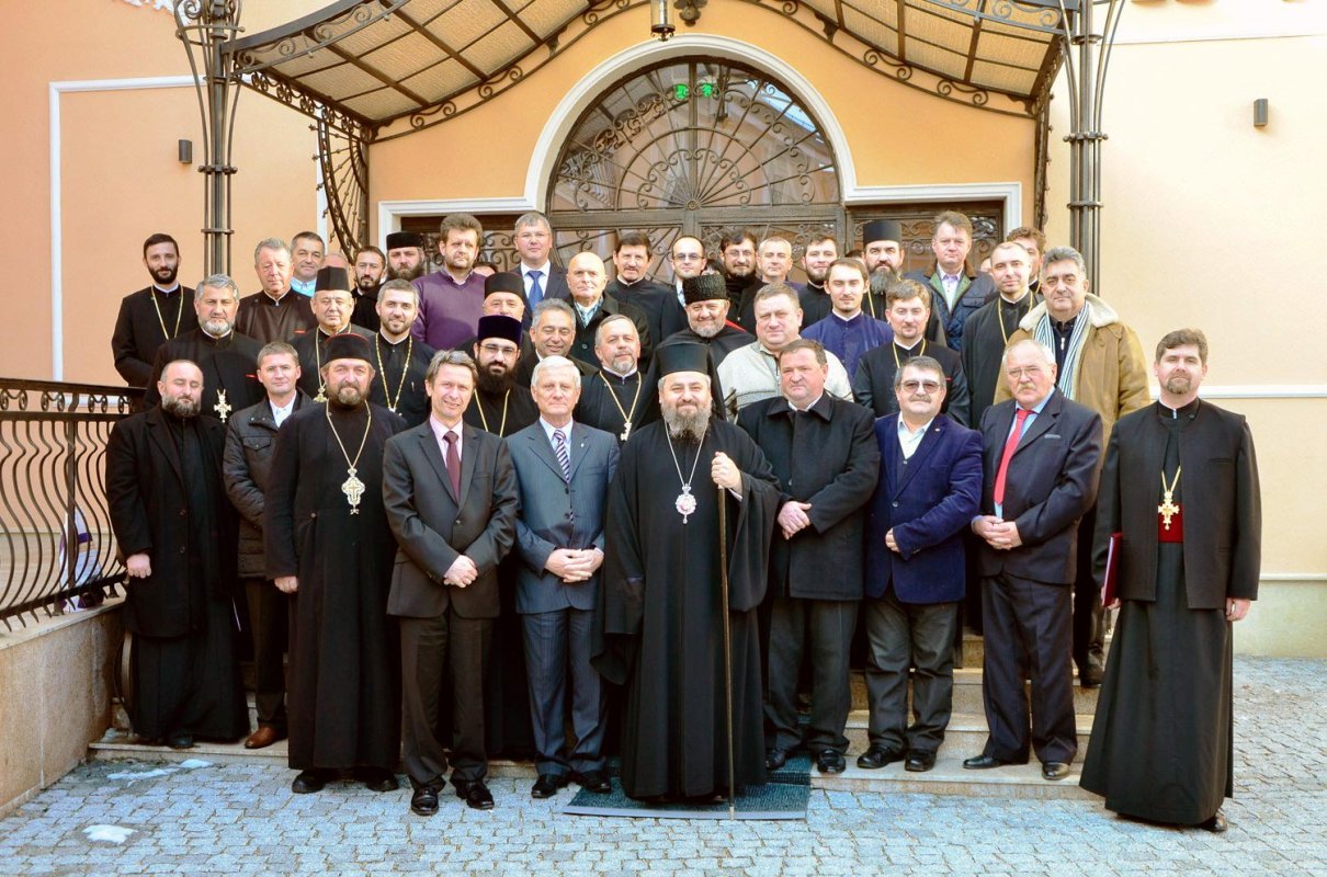 Lucrările Adunării Eparhiale în Episcopia Devei şi Hunedoarei 66009