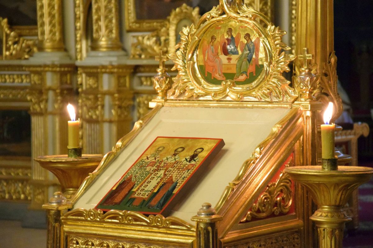 „Biserica dă sens atât familiei, cât şi şcolii“ 65807