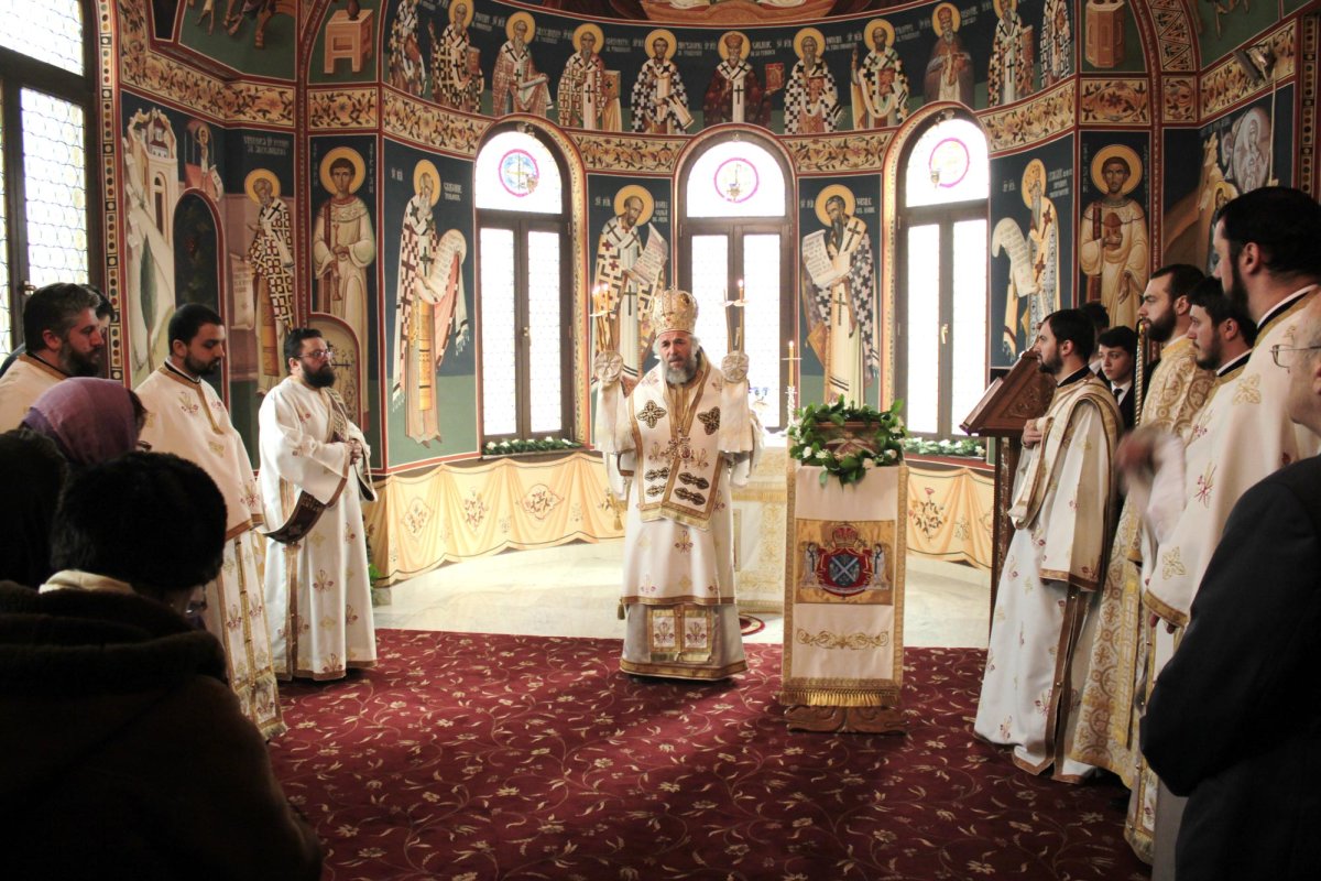 Hramul capelei Muzeului eparhial din Galați 65739