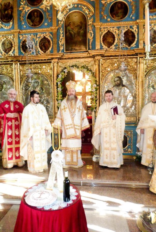 Rugăciune și mângâiere pentru victimele din Ploiești 65441