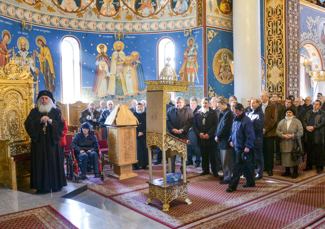 Slujiri și binecuvântări arhierești 65424