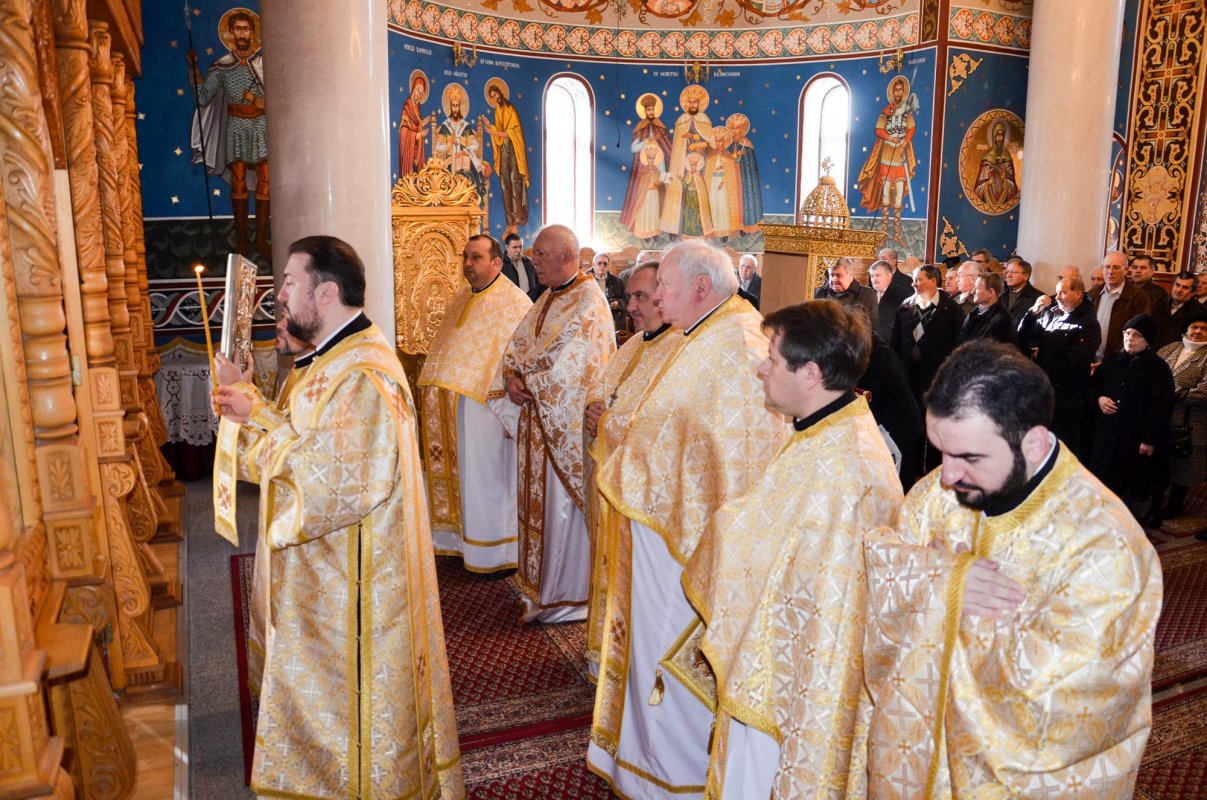 Slujiri și binecuvântări arhierești 65425