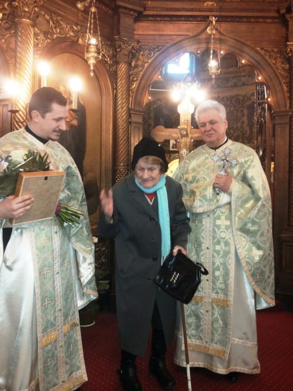 Credincioasă clujeancă sărbătorită la 103 ani 65351