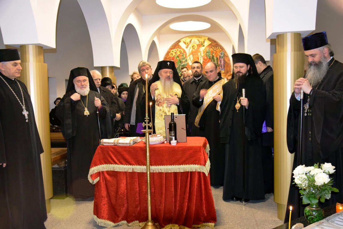 Sesiune de comunicări despre Episcopul Nicolae Ivan 65345