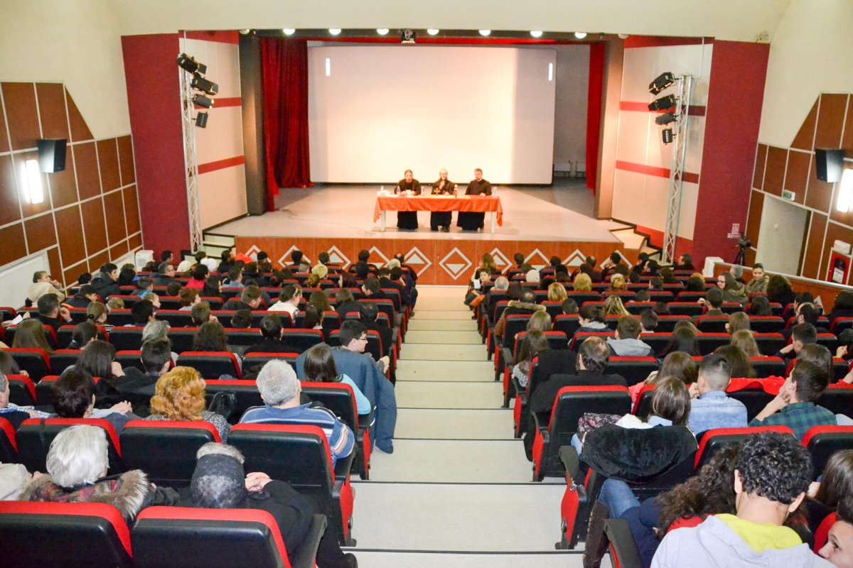 Conferință duhovnicească a părintelui Teofan Munteanu 65296