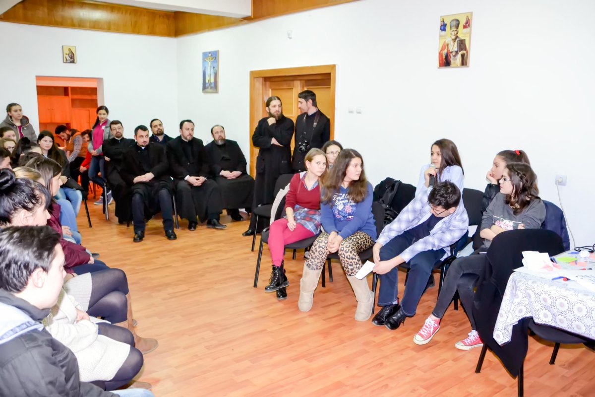 Întrunire cu tinerii și copiii la Reșița 65238