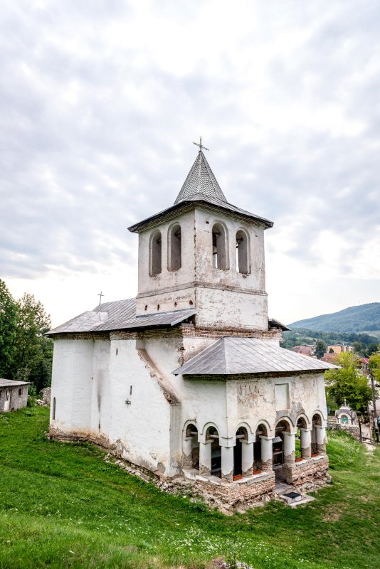 Comoara brâncovenilor de la Baia de Aramă 65108