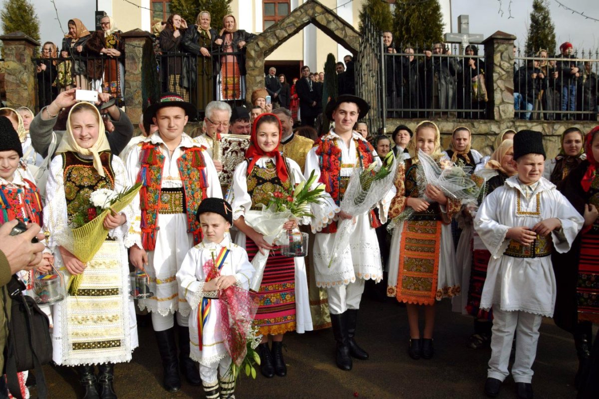 Slujiri arhiereşti în Duminica a 17-a după Rusalii 65035