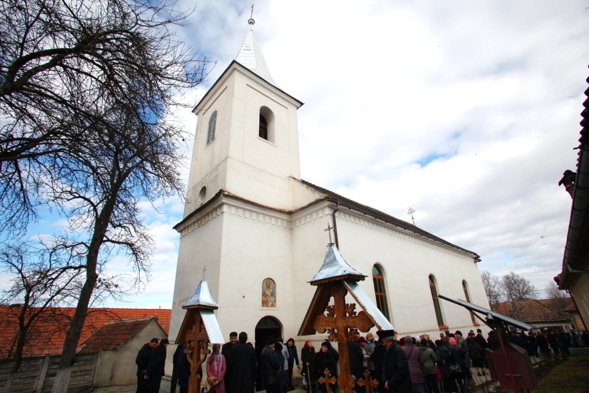 Slujiri arhiereşti în Duminica a 17-a după Rusalii 65037