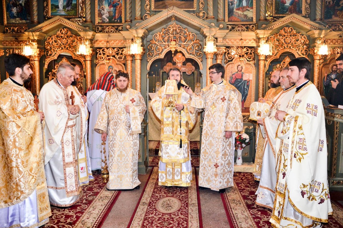 Slujiri chiriarhale în Mitropolia Banatului 65052